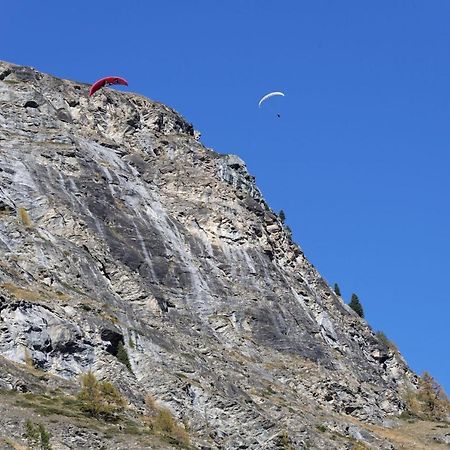 Appartement Au Centre De Zermatt Esterno foto